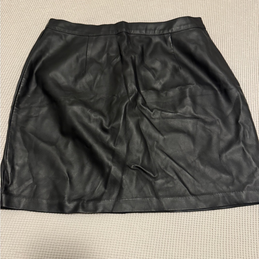 Garage Mini Vegan Leather Skirt​